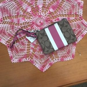 NWT! Coach Wristlet